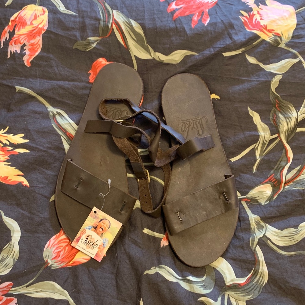 NWT Sseko Rue Accent Sandals